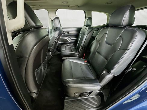 Certified 2023 Kia Telluride S w/ S Sunroof Package image 32
