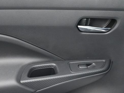 New 2025 Nissan Versa SV w/ Trunk Package FWD image 26