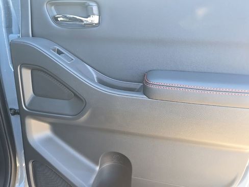 New 2025 Nissan Frontier PRO-4X image 34