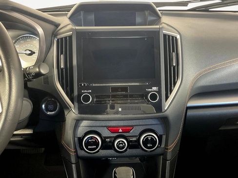 Used 2023 Subaru Crosstrek 2.5i Limited w/ Moonroof Package image 11