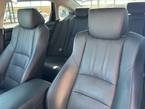 Used 2018 Honda Accord Touring image 14