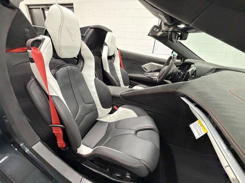 Used 2023 Chevrolet Corvette Z06 RWD image 19