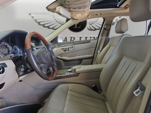 Used 2010 Mercedes-Benz E 550 Sedan image 8