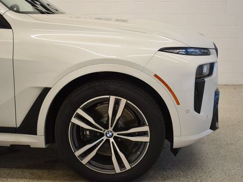 New 2027 BMW X7 xDrive40i w/ M Sport Package AWD/4WD image 15