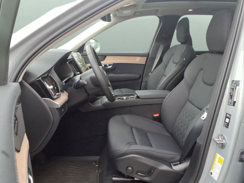 Certified 2026 Volvo XC90 B6 Plus w/ Protection Package Premier AWD/4WD image 21