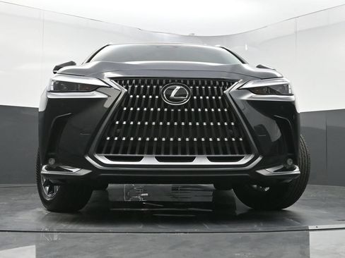 Used 2025 Lexus NX 250 FWD w/ Towing Package (2000 Lbs) image 25
