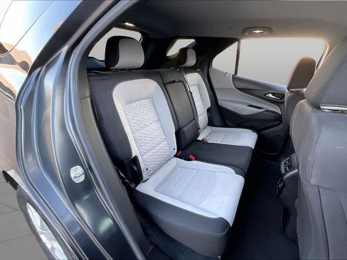 Used 2022 Chevrolet Equinox LS w/ LS Convenience Package FWD image 16