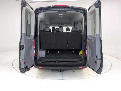 Used 2019 Ford Transit 150 XLT image 10