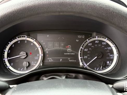 Used 2023 Toyota Highlander L FWD image 16