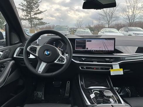 New 2026 BMW X7 xDrive40i image 13