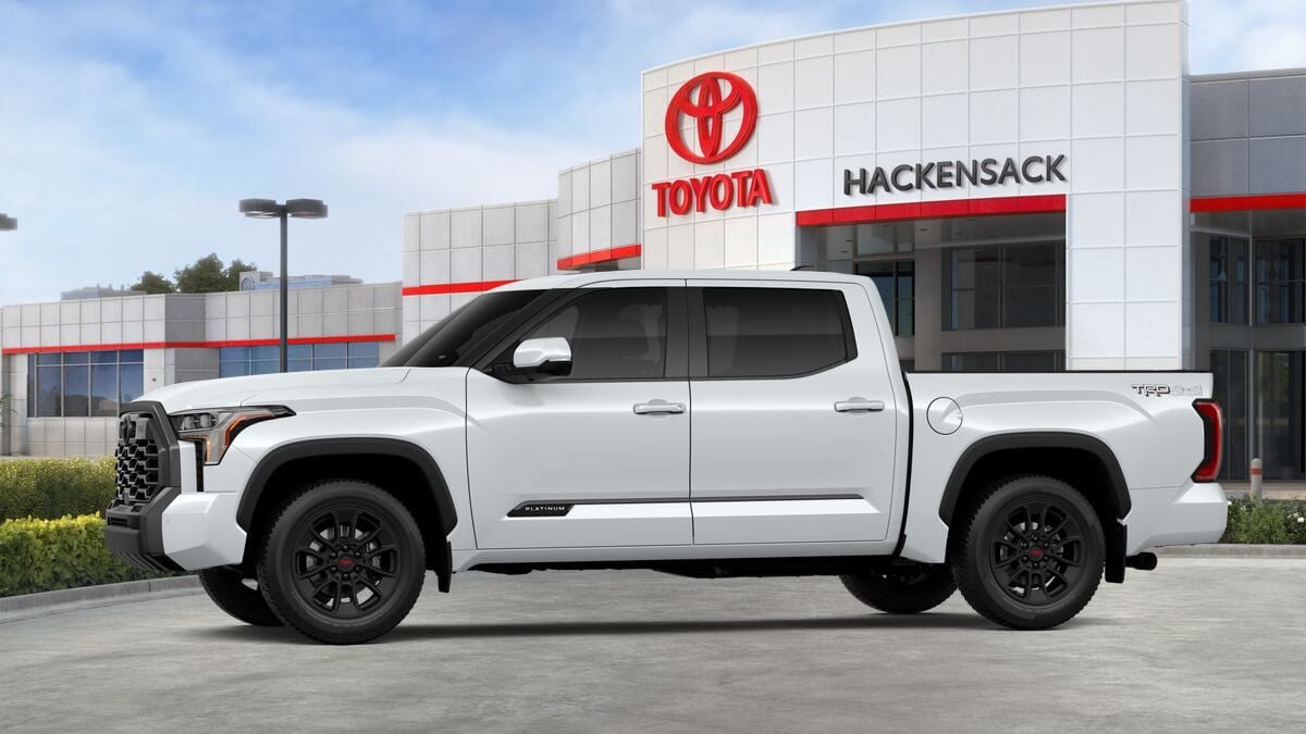 New 2026 Toyota Tundra Platinum w/ TRD Off-Road Package AWD/4WD image 3