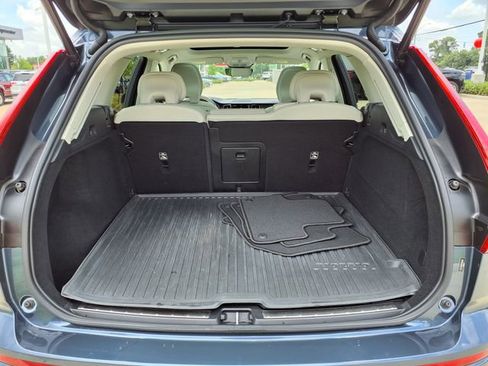 Certified 2023 Volvo XC60 B5 Core AWD/4WD image 10