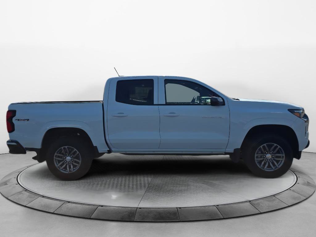 New 2026 Chevrolet Colorado LT w/ LT Convenience Package AWD/4WD image 6
