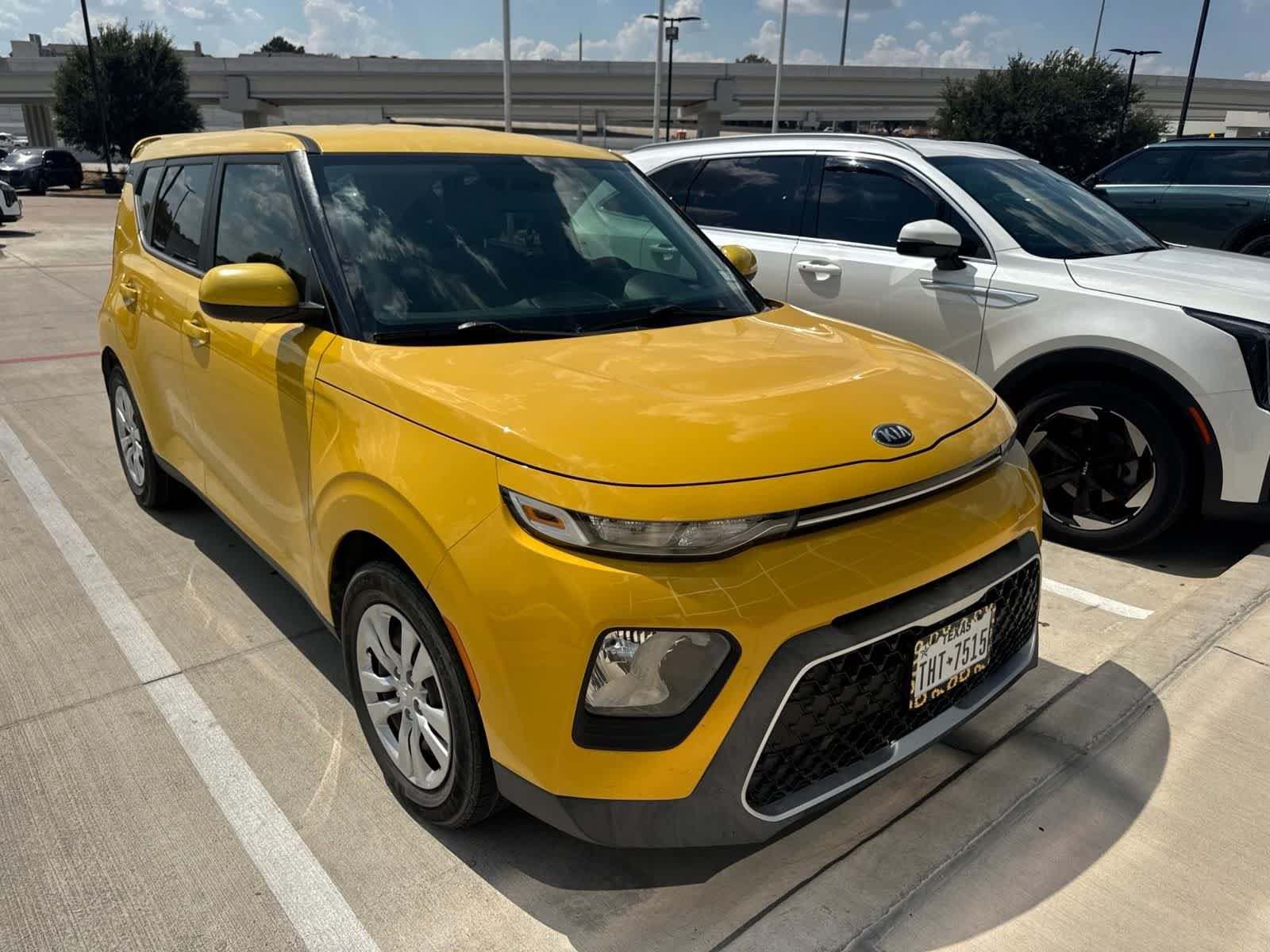 Used 2020 Kia Soul LX FWD image 3