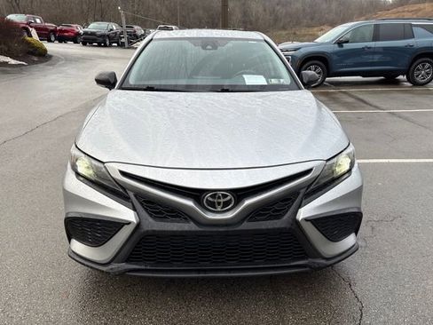 Used 2021 Toyota Camry SE w/ Convenience Package image 8