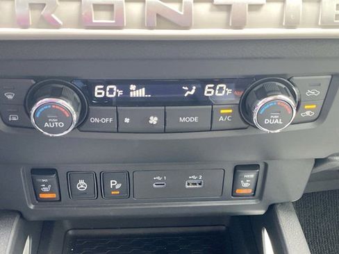 Used 2025 Nissan Frontier SV w/ SV Convenience Package RWD image 20
