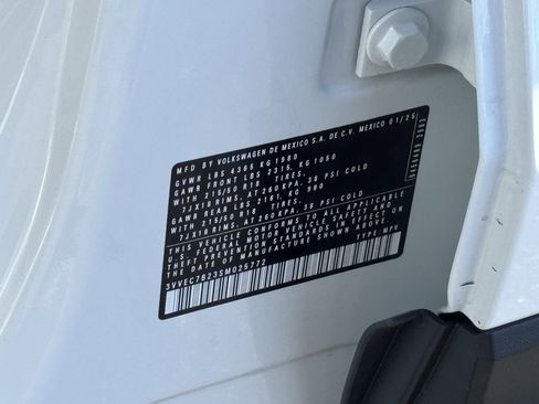 Used 2025 Volkswagen Taos SE image 40