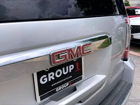 Used 2016 GMC Yukon XL Denali w/ Open Road Package RWD image 30
