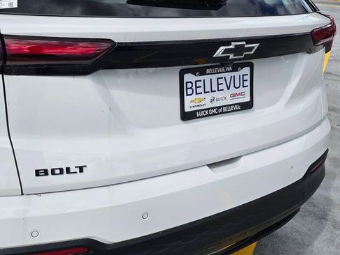 New 2027 Chevrolet Bolt LT w/ Comfort Package FWD image 14
