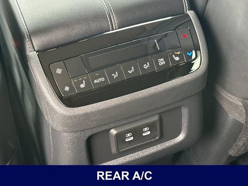Used 2026 INFINITI QX60 Luxe w/ Cargo Package FWD image 16