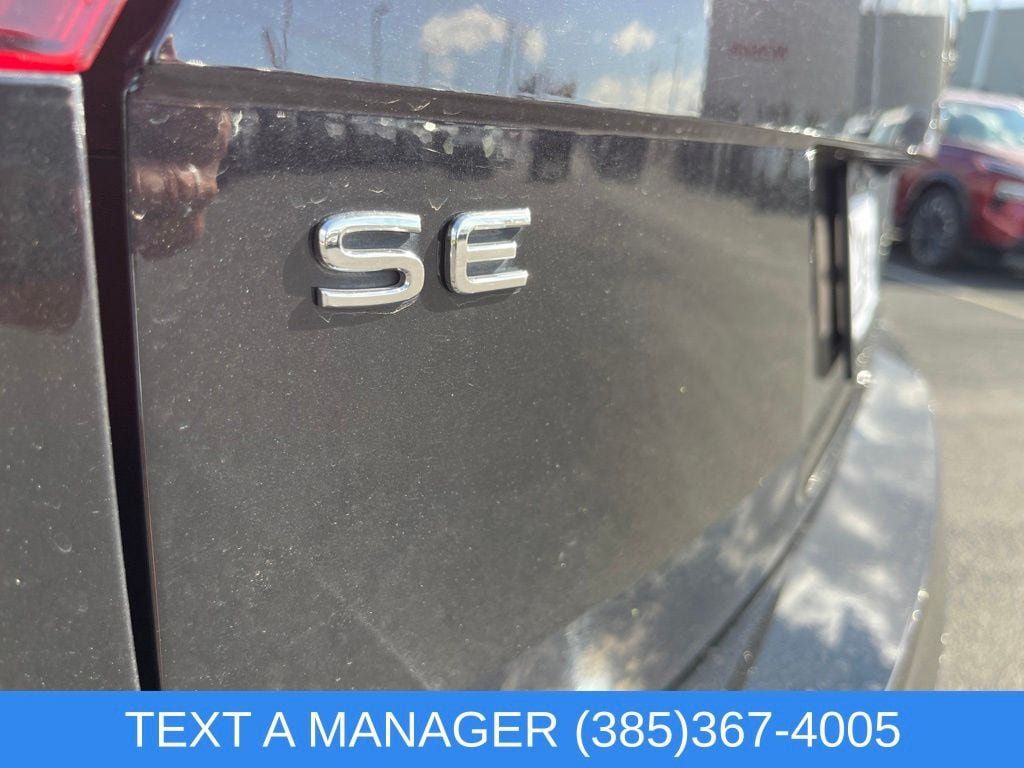 Used 2022 Volkswagen Tiguan SE R-Line AWD/4WD image 9