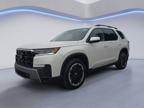 New 2026 Honda Pilot Touring image 1
