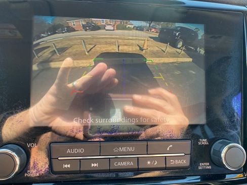 Used 2024 Nissan Titan SV w/ Accessory Utility Package image 30