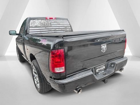 Used 2015 RAM 1500 Express RWD image 5