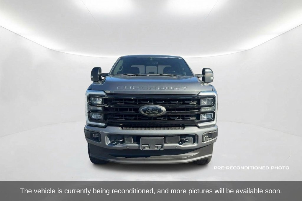 Used 2024 Ford F250 Lariat w/ Lariat Ultimate Package AWD/4WD image 2