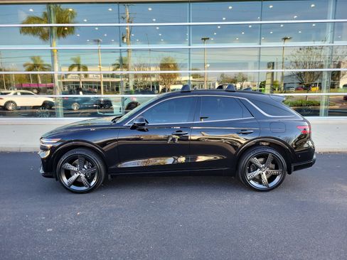 Used 2024 Genesis GV70 2.5T w/ Sport Prestige Package image 7