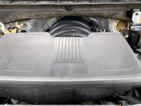 Used 2024 GMC Yukon XL AT4 w/ AT4 Premium Plus Package AWD/4WD image 64
