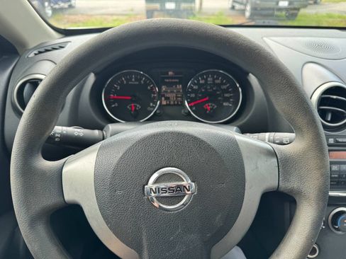 Used 2015 Nissan Rogue S FWD image 25