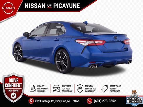 Used 2020 Toyota Camry XSE FWD image 3