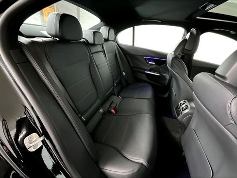 Used 2025 Mercedes-Benz C 300 4MATIC Sedan image 19