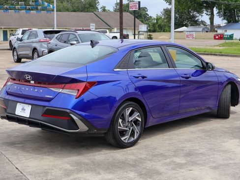 Used 2025 Hyundai Elantra Limited FWD image 22