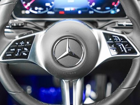 Certified 2024 Mercedes-Benz GLC 300 image 16