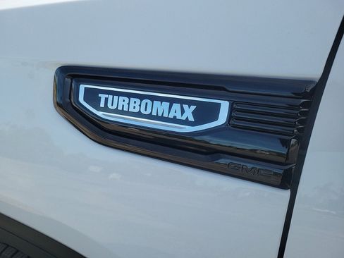 New 2026 GMC Sierra 1500 Pro w/ Pro Value Package image 9