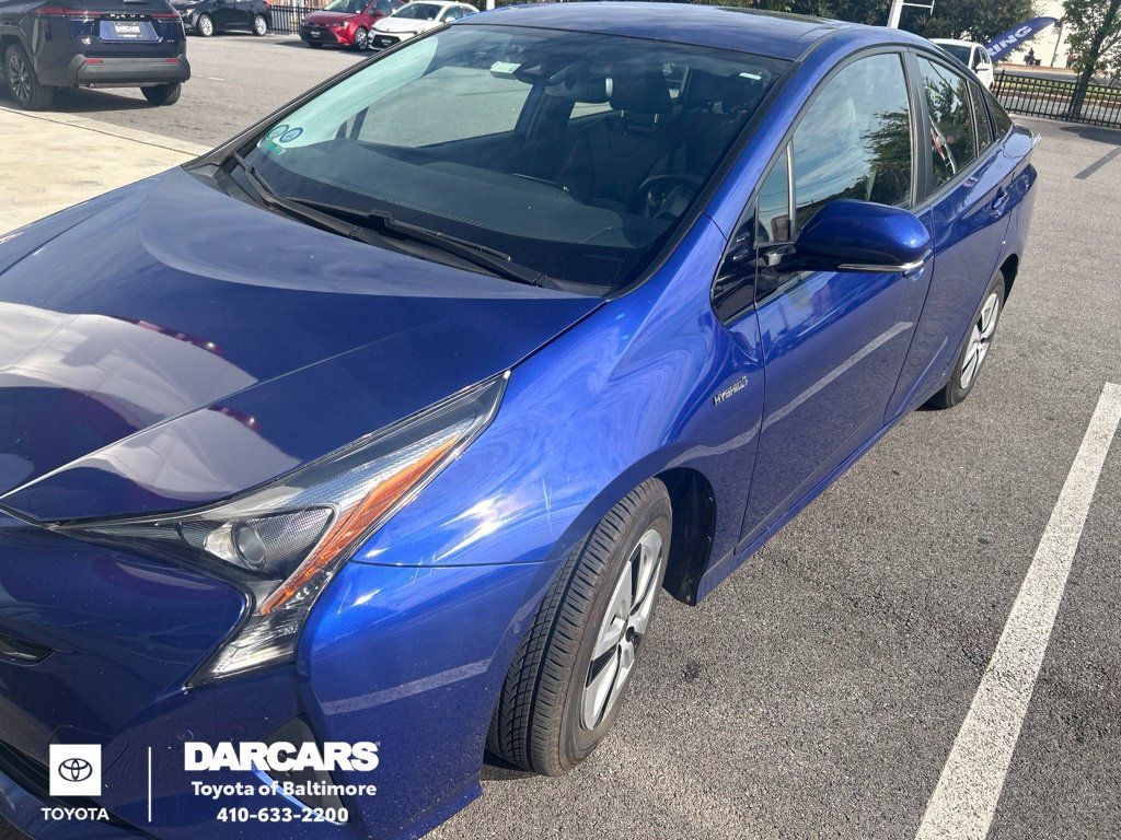 Used 2018 Toyota Prius Four FWD image 1