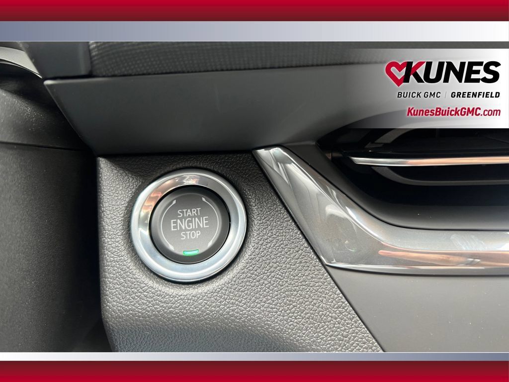 New 2026 Buick Envista Sport Touring w/ Convenience I Package FWD image 31