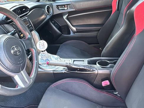 Used 2013 Scion FR-S image 14