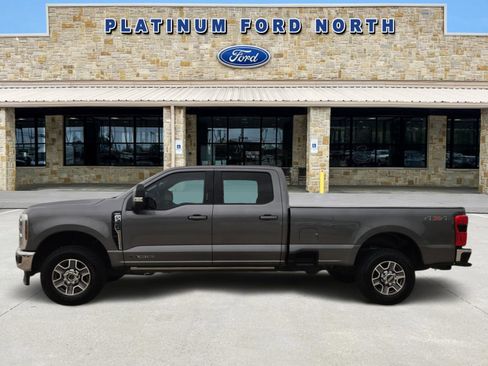 Used 2024 Ford F350 Lariat AWD/4WD image 3