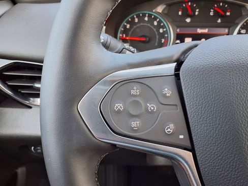 Used 2023 Chevrolet Traverse RS AWD/4WD image 13
