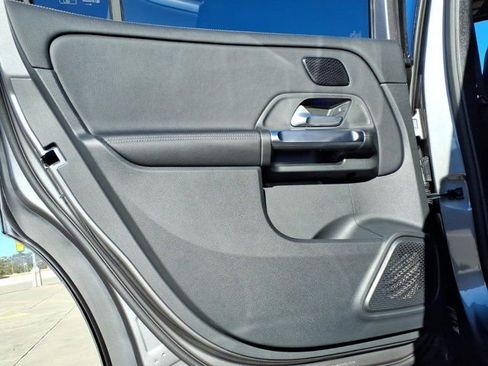 New 2026 Mercedes-Benz GLB 250 image 16