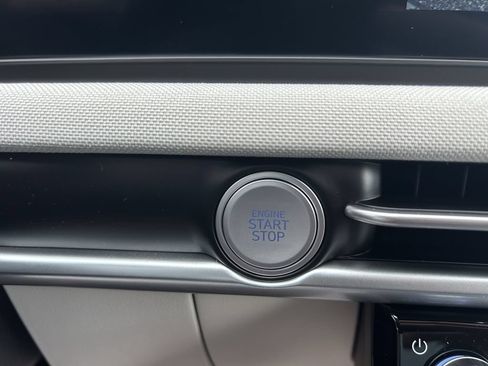 New 2026 Hyundai Tucson Limited AWD/4WD image 32