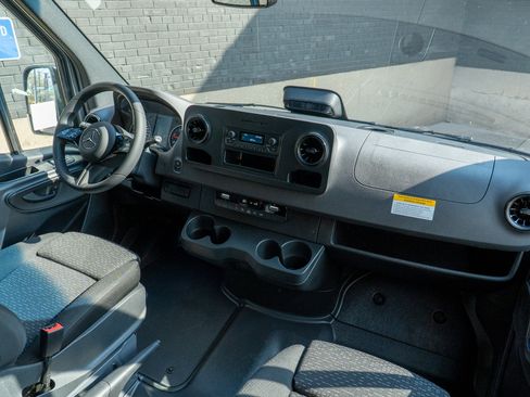New 2026 Mercedes-Benz Sprinter 2500 image 14