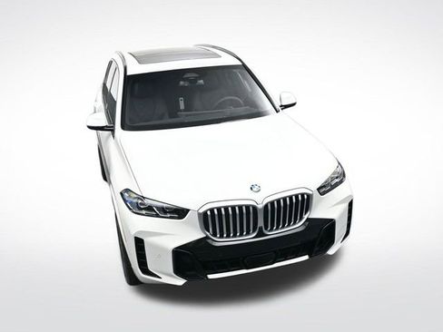 New 2026 BMW X5 xDrive40i w/ M Sport Package image 28