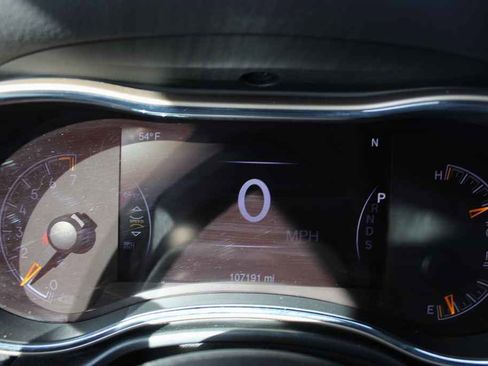 Used 2015 Jeep Grand Cherokee Laredo w/ Quick Order Package 23E image 15