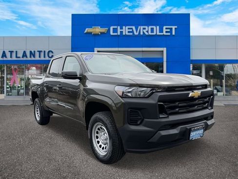 Certified 2023 Chevrolet Colorado W/T image 2