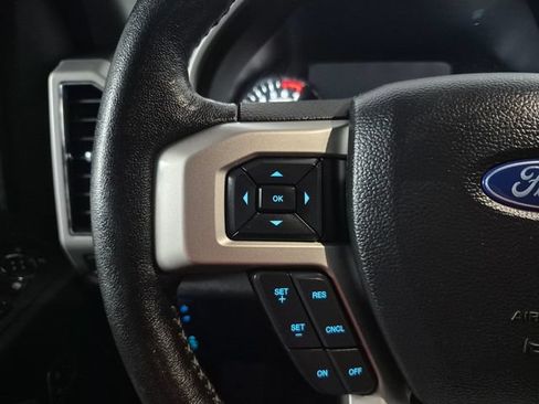 Used 2019 Ford F150 Lariat w/ Equipment Group 501A Mid AWD/4WD image 20