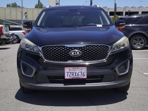 Used 2017 Kia Sorento FWD image 6